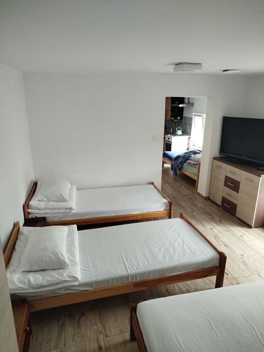 Noclegi dla pracowników w centrum Chęcin