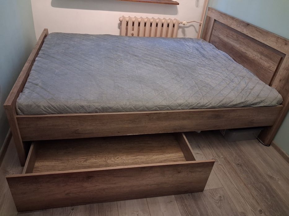 Łóżko dwuosobowe do sypialni