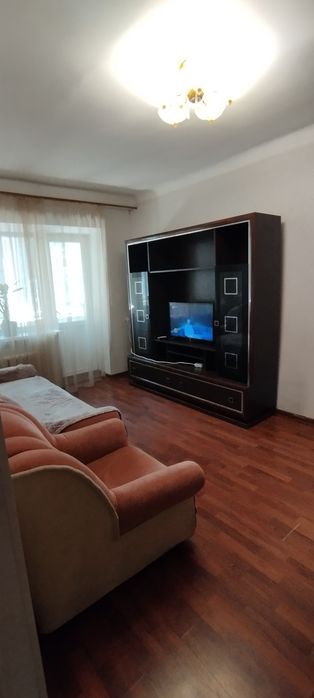 Сдам 2х к квартиру  20 метров от  9й посуточно,почасово.звоните