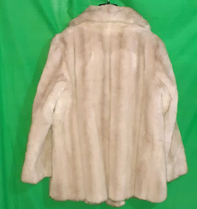 Casaco em pêlo ecológico