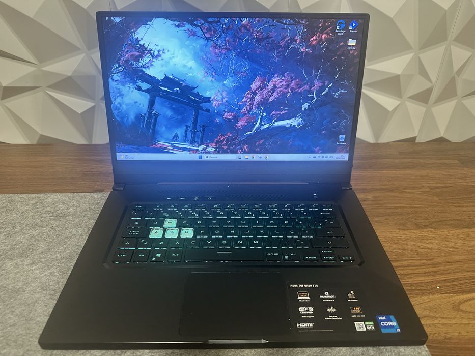 ASUS TUF Dash F15 | i7-11370H | RTX 3050 | 16GB RAM | 144hz IPS