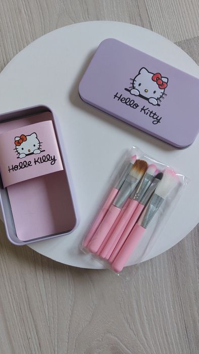 Zestaw pędzli hello kitty