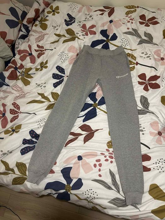 Spodnie Dresowe Marki Brachole