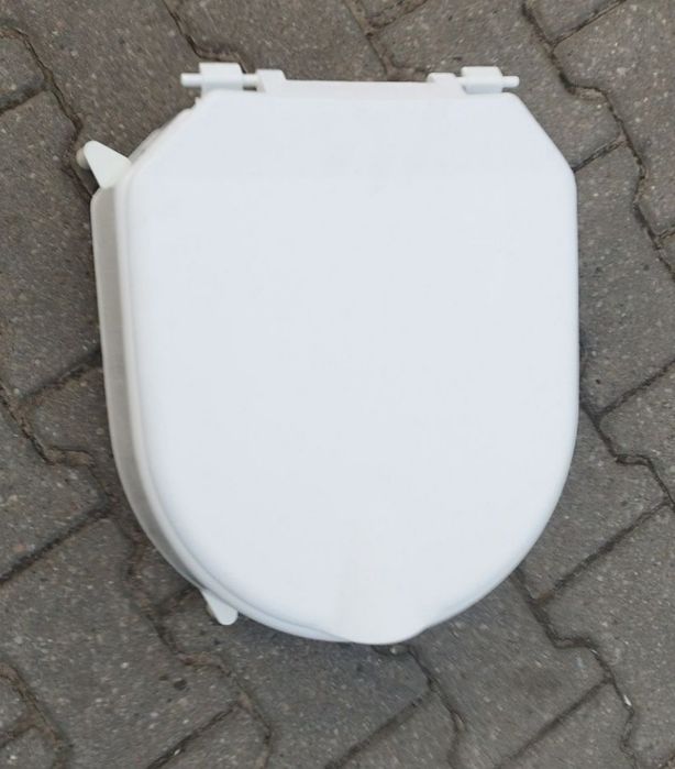 Nakładka , podwyższenie na toaletę