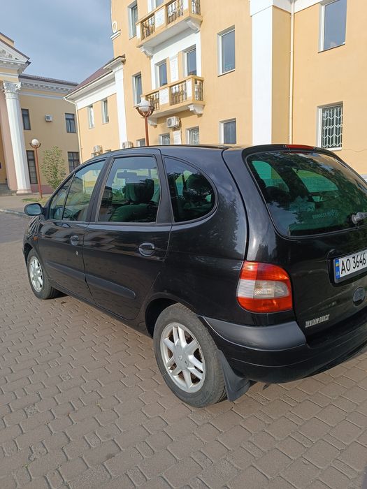 Renault Scenik |