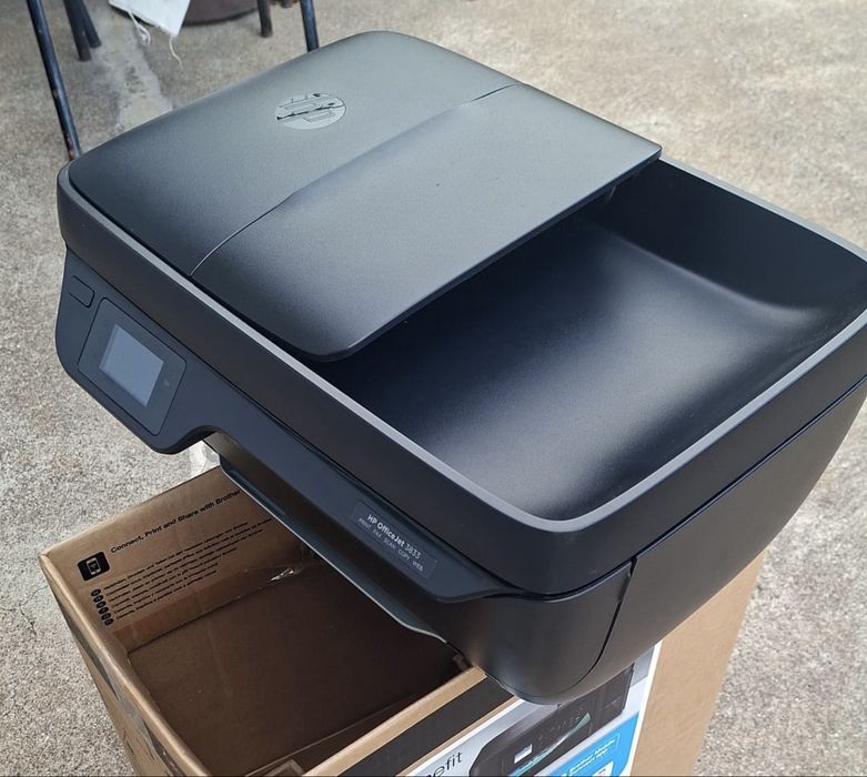 Impressora HP OfficeJet 3833