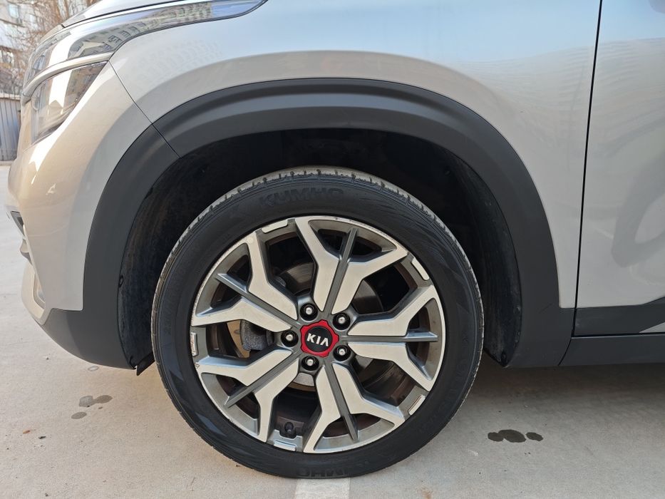 Kia seltos 2020 1.6 дизель signature