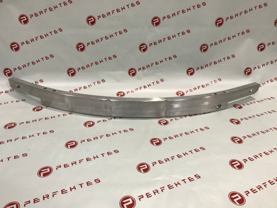 Усилитель верхний переднего бампера Tesla Model 3 1104667