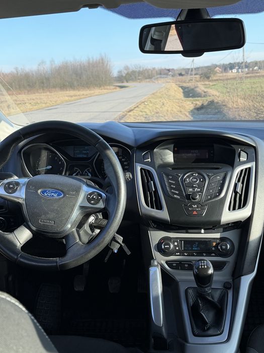 Ford Focus 1.6 16V, 105 koni, 2011 salon Polska, niski przebieg.