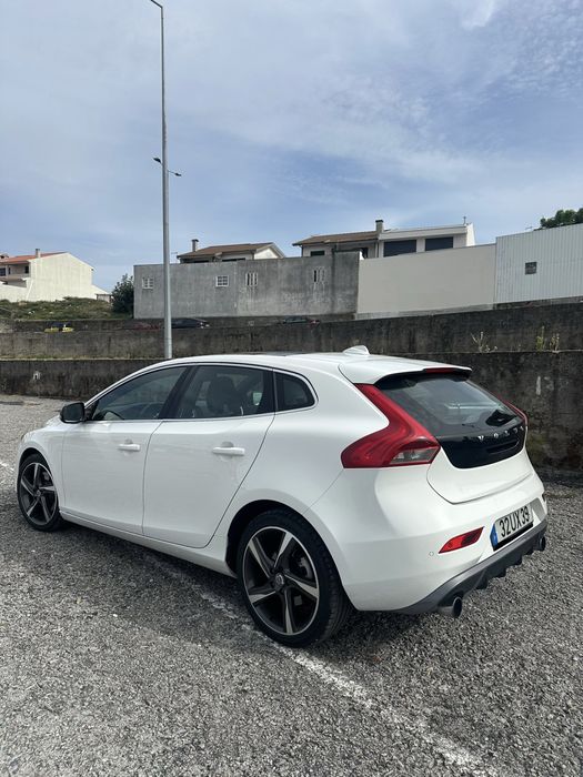 Volvo V40 D4 R design