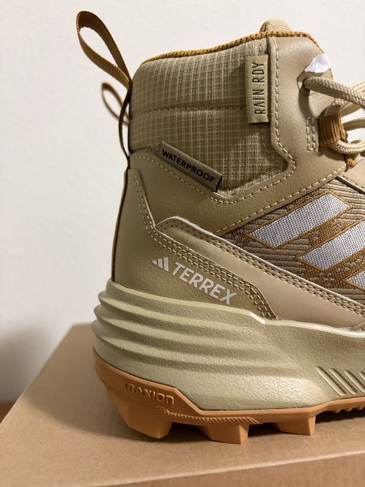 Новые ОРИГИНАЛ оригніал женские зимние ботинки черевики Adidas Terrex