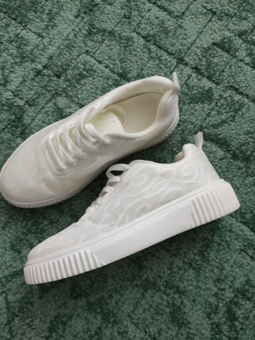 Жіночі літні мокасини