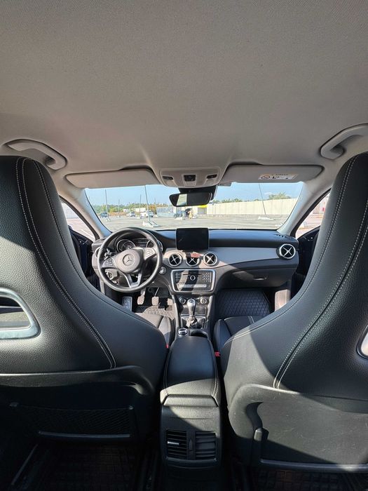 Mercedes GLA180d 2017