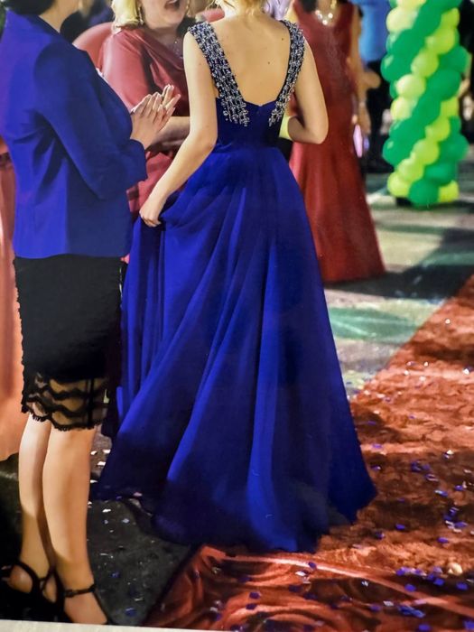 Платье на выпускной или торжественное событие