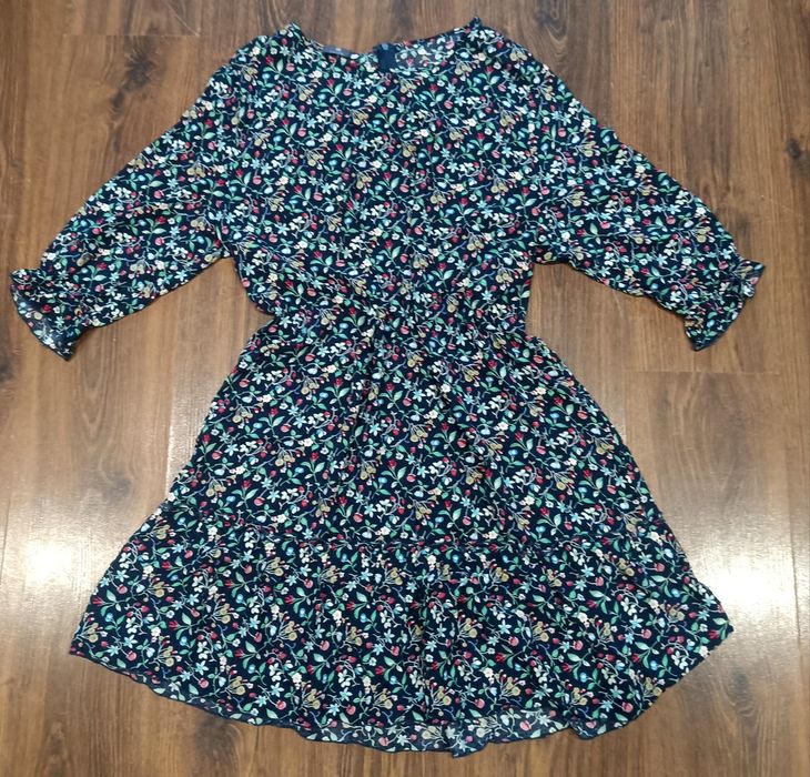 Sukienka plus size, falbanki, łączka, poziomki, rękaw 3/4