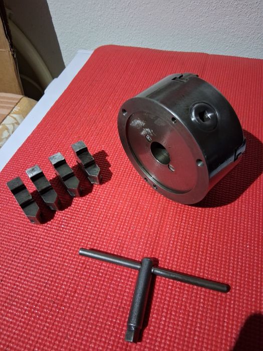 Buxa de torno mecanico 4 grampos 130mm
