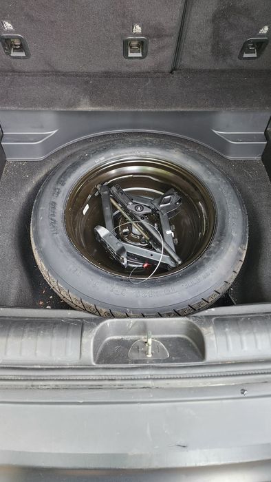 Јеер Cherokee Latitude Plus, 2019 р, повний привід, 3.2 бензин