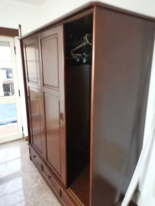 Guarda fatos 3 portas correr