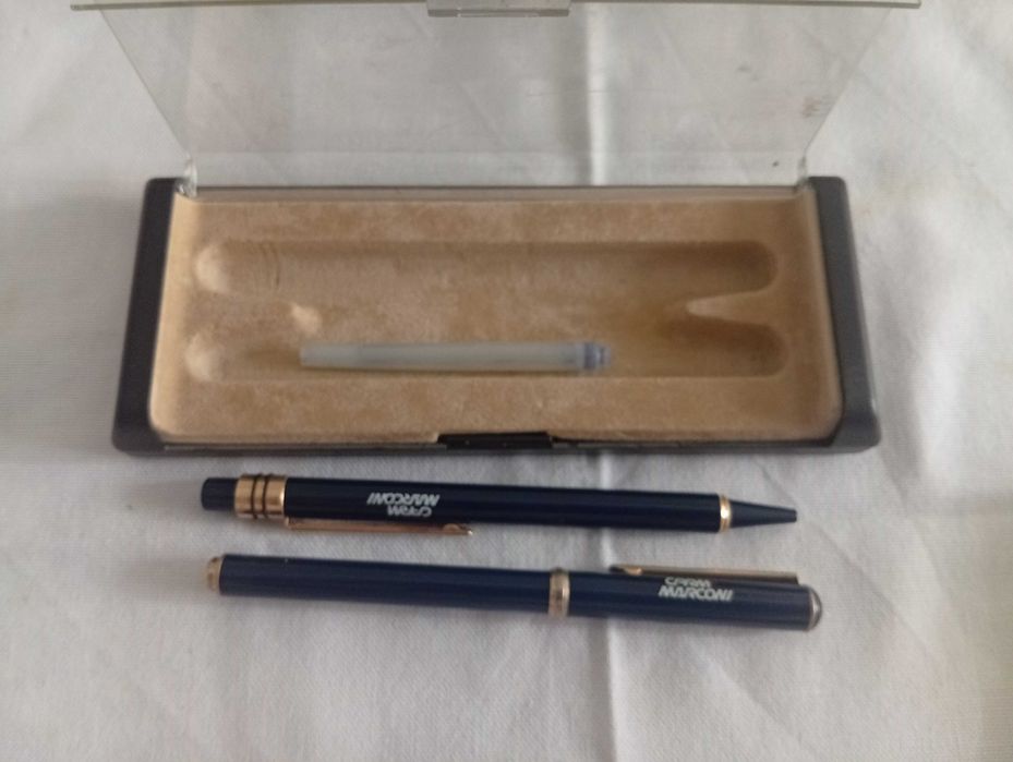 Conjunto de canetas, antigas (mais de 50 anos)