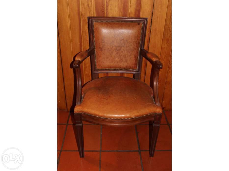 Cadeiras várias para quarto ou escritório