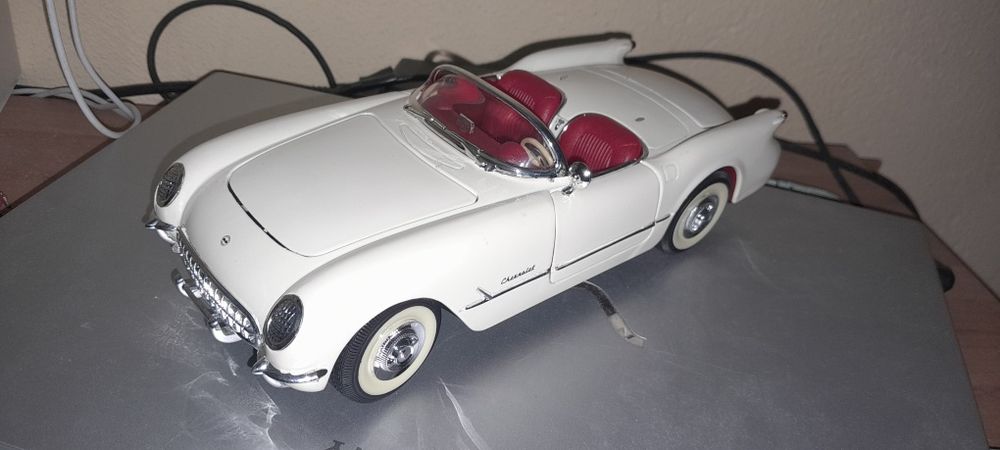 Mais de 10 Miniaturas 1/18