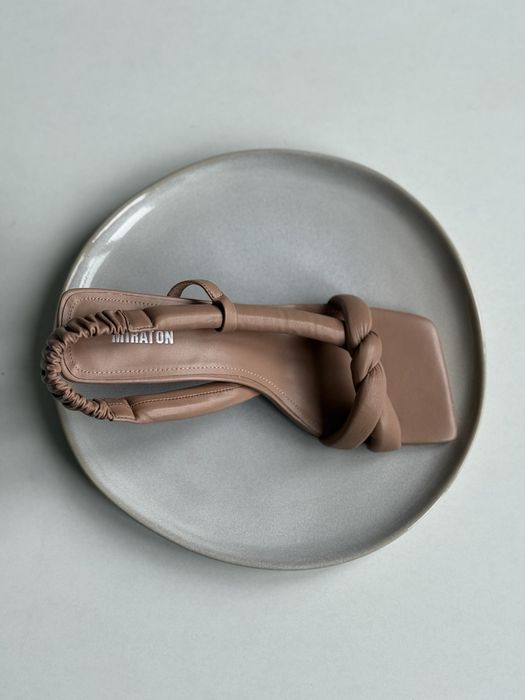 Босоніжки від Miraton