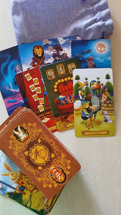 Колода Таро. Аліса у Країні Чудес