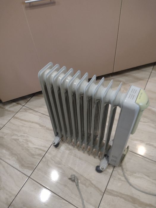 Обігрівач масляний SCARLET