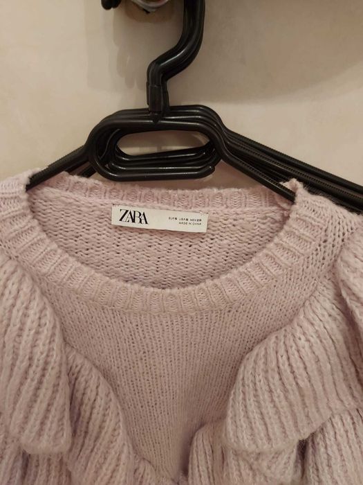 Sweter ZARA liliowy falbanki r. 36