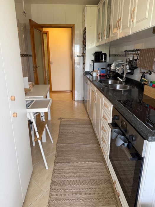 Quarto individual para arrendar (despesas incluídas)