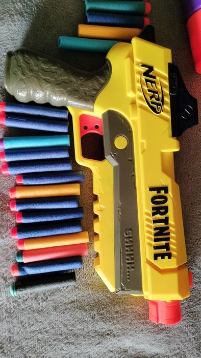 Zestaw pistoletów NERF fortnite