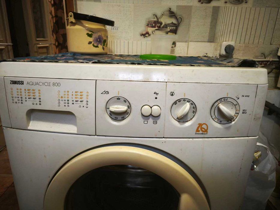 полноразмерная zanussi на запчасти