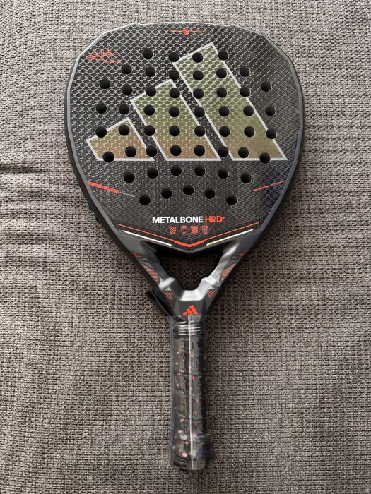 Raquete de padel Adidas Metalbone HRD+ 2026