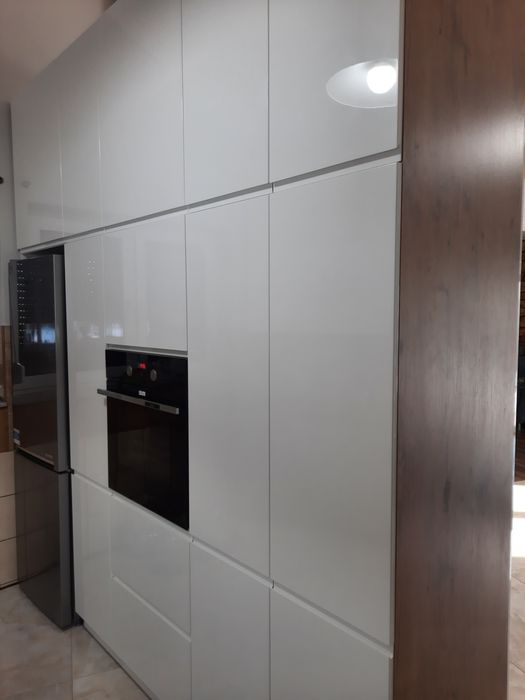 Meble na wymiar kuchnie szafy zabudowy