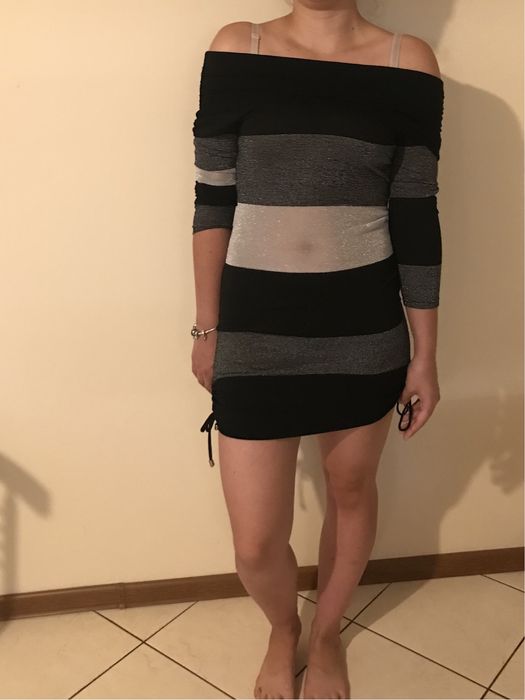 Sukienka dzianinowa S Promod