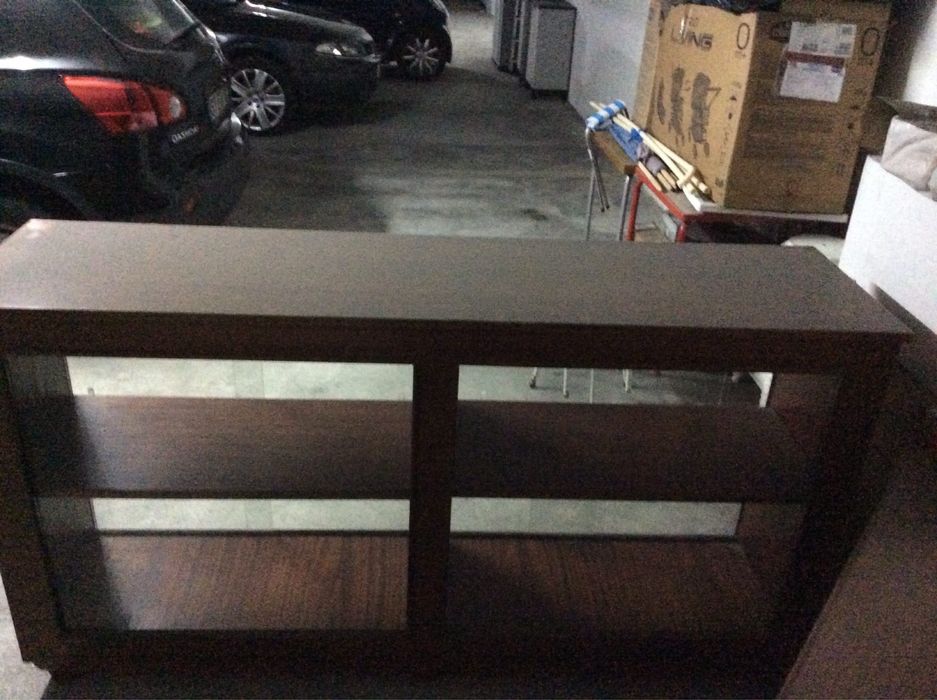 Movel vitrine e aparador