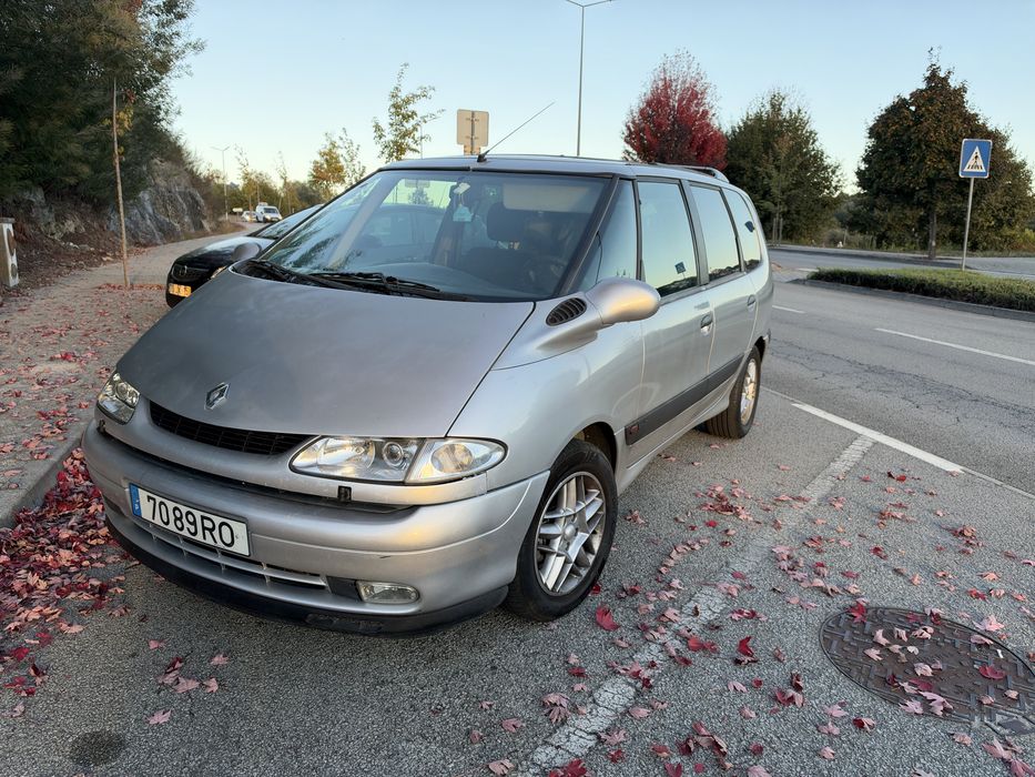 Renault Espace com manutenção extensa em dia — photo 2