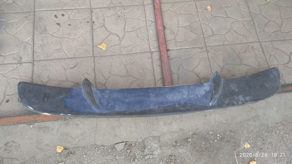 Спойлер на авто