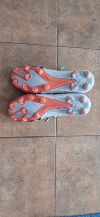 Chuteiras usadas da pums