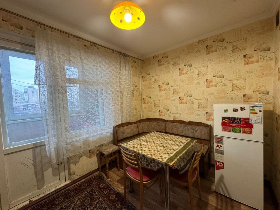 Продаж 2 кімнатна Бальзака 44 Троєщина