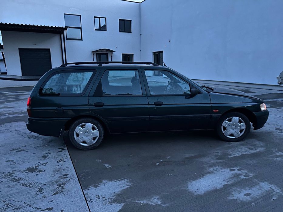 Продам Ford escort  1.4
