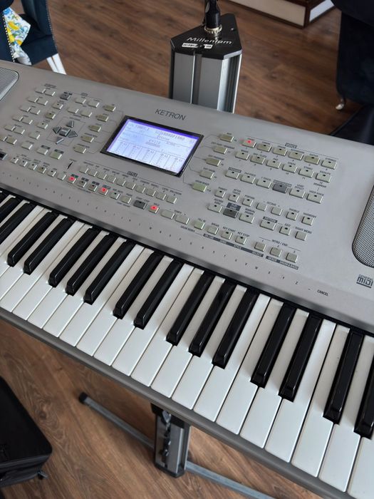 Ketron sd 5 HD instrument