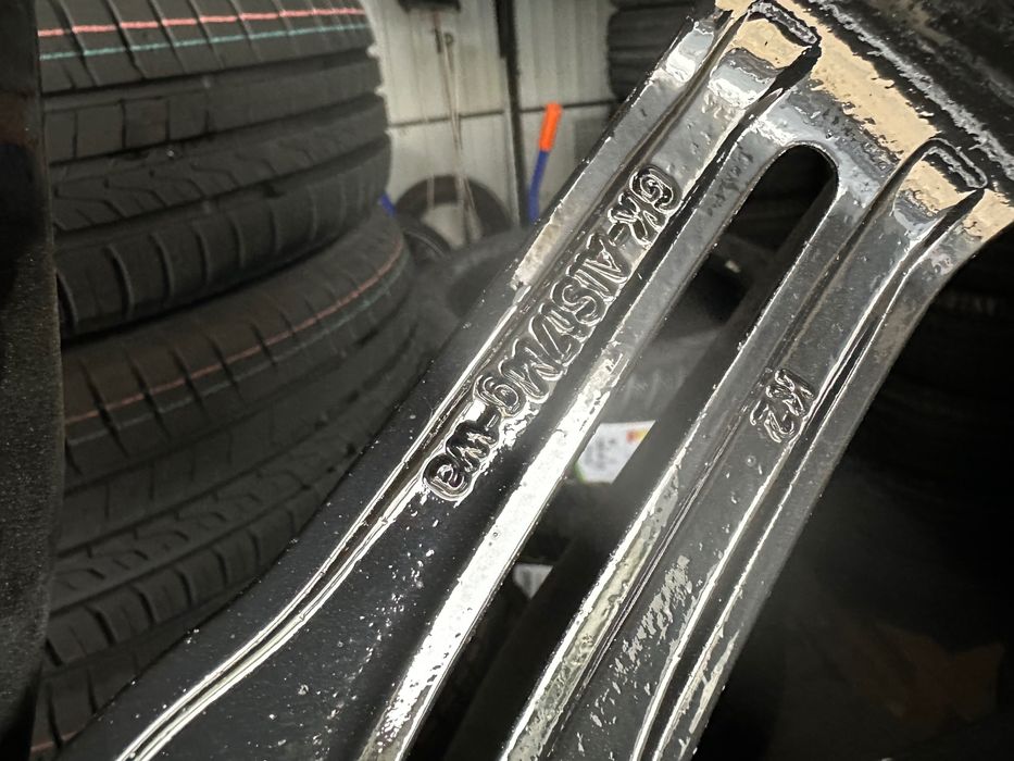 Oryginalny Komplet 4 sztuki Porsche Cayenne Turbo GTS felgi 21 cali