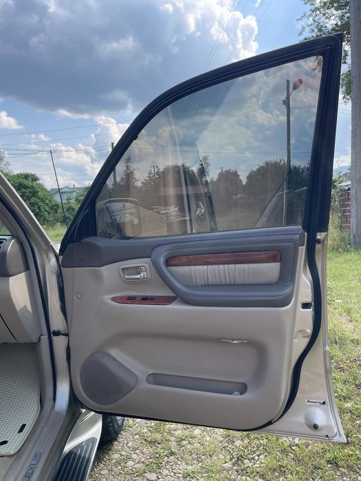 Lexus LX 470 Газ/бензин