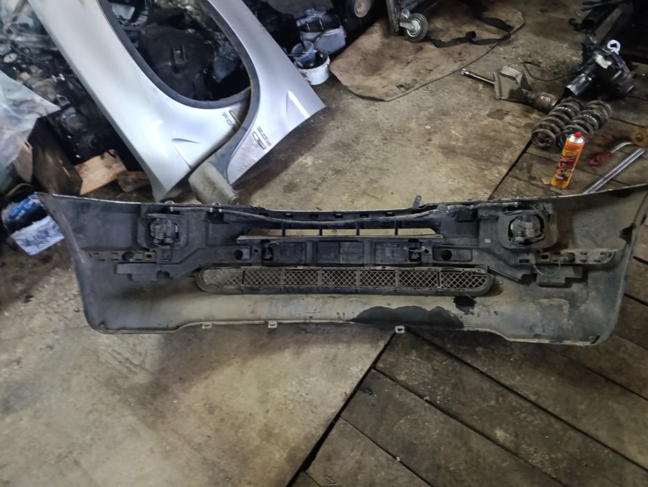 Бампер BMW X5 E53