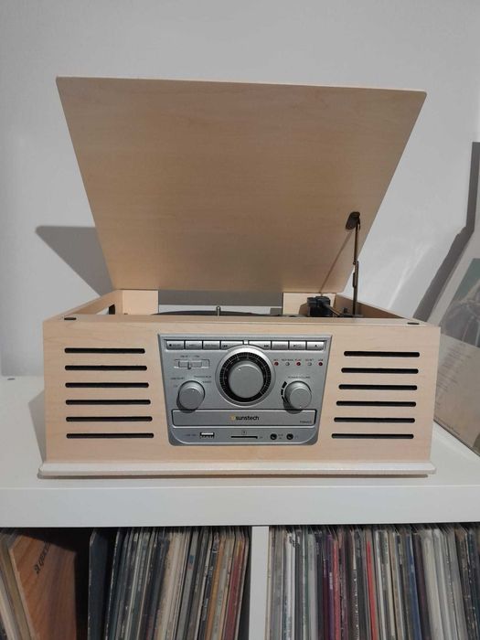 Gira-Discos com leitor de CD Sunstech