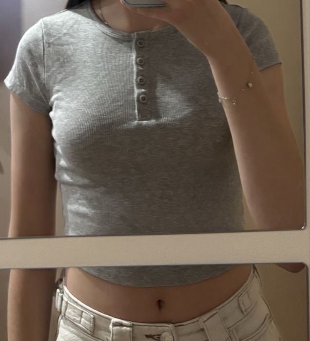 Krótka szara bluzka (top)