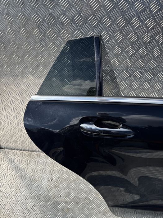 Drzwi prawy tył Mercedes CLS W218 2012r.