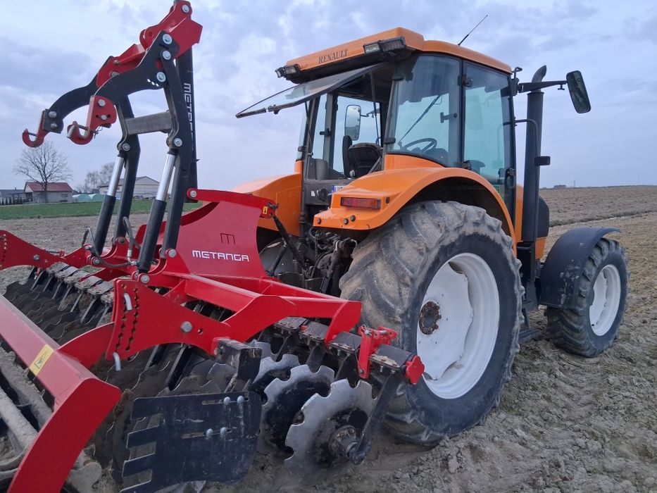 Renault Ares 610 rz