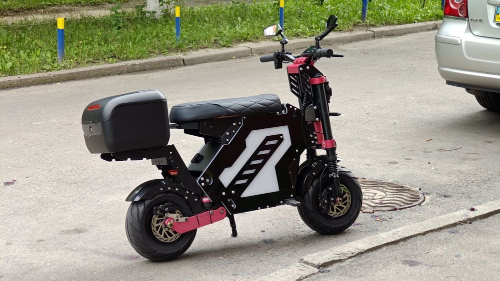 Molo 5 електричний скутер 72v60ah малий та потужний